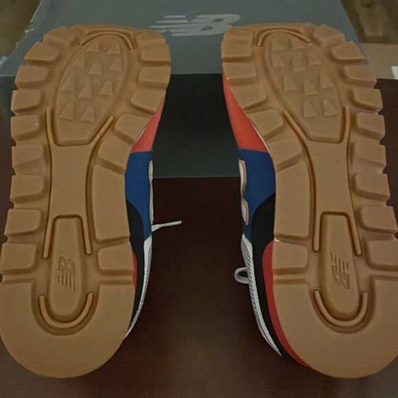New Balance Classics Red/Blue Mens 10.5 - Picture 4 of 5